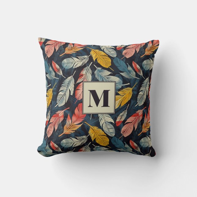 Boho Feathered Flair Monogram Accent Pillow Kussen (Voorkant)