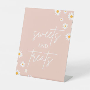 Boho Floral Daisy Groovy Birthday Sweets & Trees Reclamebord Met Voetstuk