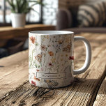 Boho Floral Mug<br><div class="desc">Boho Floral Mug. Elégante et romantique, cette belle palette de couleurs de bronze, brun, rouille, terre cuite et orange brûlée est le thème tendance pour les mariages de cette année. Pelouse séchée rustique, belles fleurs, papillons mignons et fleurs sauvages vintages sont des détails étonnants à ajouter à votre mariage moderne...</div>