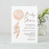 Boho Floral Pampas Balloon Baby shower Invitation (Debout devant)