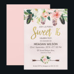 Boho floral rose 16e anniversaire Invitation<br><div class="desc">Vous cherchez une invitation d'anniversaire en sweet sixteen bohème ? Ce design présente un grand agencement floral et des plumes dans la partie supérieure de l'invitation. J'ai ajouté quelques fleurs dans la partie inférieure du design, qui sont également assis sur le dessus de quelques flèches d'aquarelle. La fausse feuille d'or...</div>