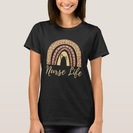 Boho Leopard Rainbow Nurse Life T-shirt (Voorkant)