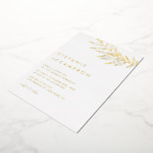 Boho minimalist Foliage Leaf Wedding Folie Uitnodiging (Gedraaid)