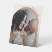 Boho Modern Arch Photo Bridal Shower Welcome Reclamebord Met Voetstuk (Voorkant)