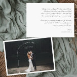Boho moderne simple | Mariage photo Merci<br><div class="desc">Un mariage élégant et simple vous remercie avec une arche à une seule ligne encadrant votre photo. Ces cartes professionnelles sont rapidement personnalisables. Les cartes de remerciement mariages sont le moyen idéal pour express votre appréciation à la famille et aux amis pour leur aide, soutien, amour, amitié et générosité, pas...</div>
