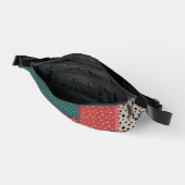 Boho Motif Patchwork rouge vert noir chien marcheu (Ouvrir)