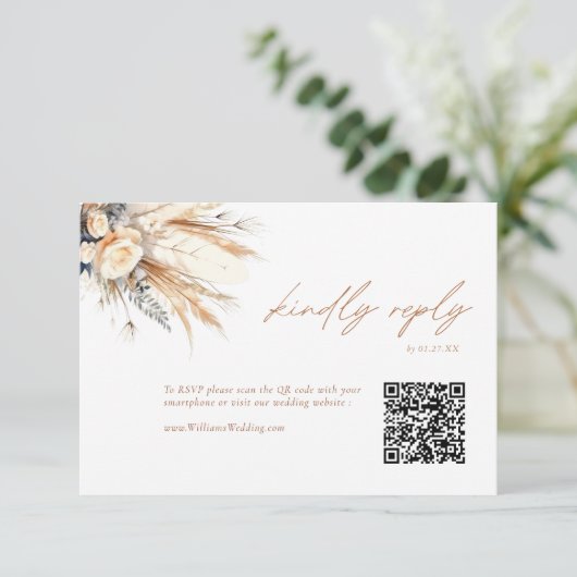 Boho Pampas Grass Bruiloft RSVP QR Code Kaart (Staand voorkant)