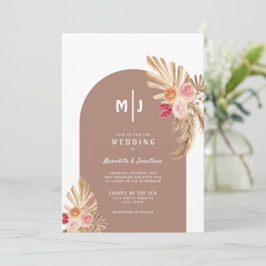 Boho Pampas Grass Floral Arch Faire-part de mariag (Debout devant)