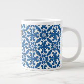 Boho-patroon in blauw – Elegant & Stout Extra Grote Beker (Rechts)