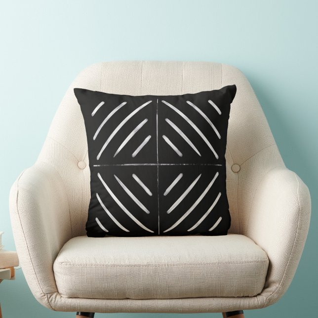 Boho patroon rustiek zwart-wit vrouwelijk kussen (Creator heeft geüpload)