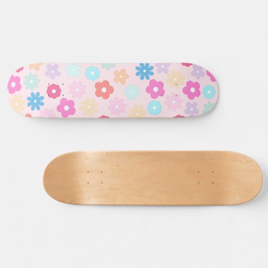Boho Pink Daisy Flowers Patroon Skateboard (Horizontaal)
