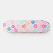 Boho Pink Daisy Flowers Patroon Skateboard (Horizontaal)