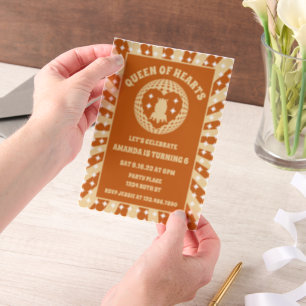 Boho Queen of Hearts verjaardagsfeestje Vellum Uitnodigingen