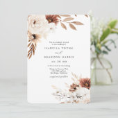 Boho Sienna et Faire-part de mariage florale beige (Debout devant)