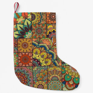Boho tegels: kleurrijk patchwork naadloos patroon kleine kerstsok