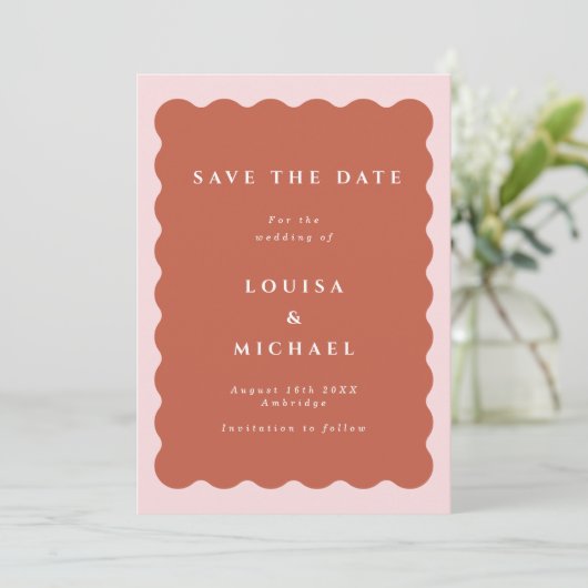 Boho Wavy Terracotta & Blush QR Code Weddenschap Save The Date (Staand voorkant)