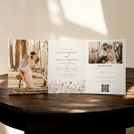 Boho Wildflower Beige Alles in een QR-code bruilof Drieluik Uitnodiging