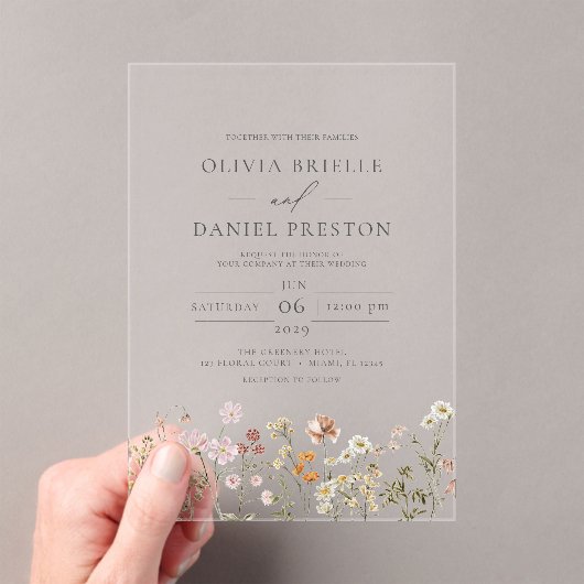 Boho Wildflower Garden Charcoal Grey Wedding Acryl Uitnodigingen (Insitu (Draagbaar))
