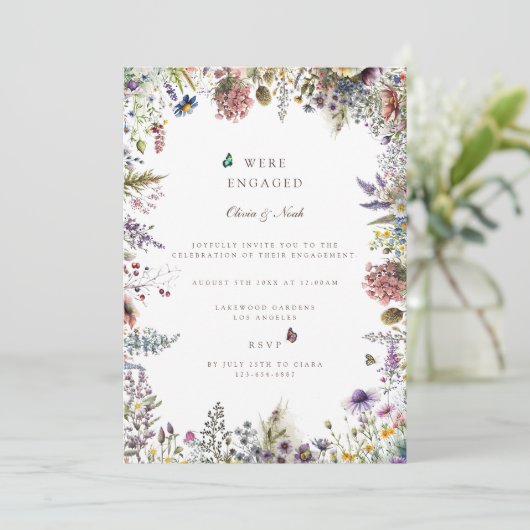 Boho Wildflower Garden Verlovingsfeest Uitnodiging (Staand voorkant)