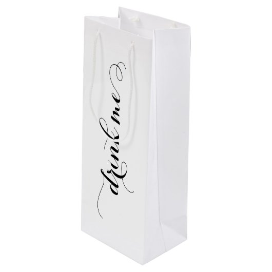 Boire-moi Vin Sac cadeau (Devant Angle)