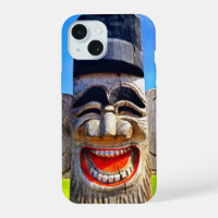 Bois totem rire dents visage photo audacieuse