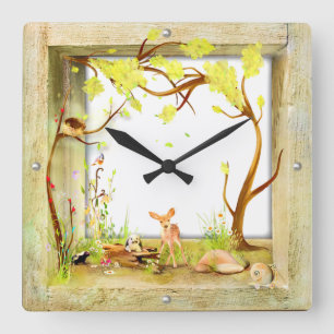 boisé animaux forêt dans une horloge boîte