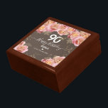 Boîte À Souvenirs 90e anniversaire Boite de garde en bois bijoux<br><div class="desc">90 Joyeux anniversaire coussin de l'année personnalisée. Facile à régler. Tout le texte est réglable si nécessaire.</div>