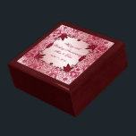Boîte À Souvenirs Boîte à cadeaux Ruby 40e anniversaire Mariage<br><div class="desc">Un design d'images Digitalbcon avec un thème de couleur rouge rubis avec une variété d'images, de formes, de motifs, de styles et de polices personnalisés dans cette boîte à cadeaux unique "Ruby Mariage Anniversary". Ce design élégant et attrayant est complété par des textes personnalisables qui s'adaptent à vos propres occasions...</div>