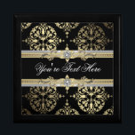 Boîte À Souvenirs Boîte Cadeau Black Gold Damask Keepsaké<br><div class="desc">Élégante boîte à bijoux damassée noir et or. Ajoutez votre propre texte pour personnaliser. Il s'agit d'un design imprimé sans véritable papier peint,  bijoux,  etc.</div>