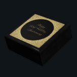 Boîte À Souvenirs Boîte cadeau du 50e anniversaire du Mariage<br><div class="desc">Un design d'images Digitalbcon avec une couleur or et noir avec une variété d'images, de formes, de motifs, de styles et de polices personnalisées dans cette boîte-cadeau unique "Anniversaire du Mariage d'or". Ce design élégant et attrayant fait le cadeau parfait pour le couple Anniversaire, de n'importe quel membre de la...</div>