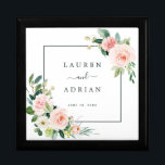 Boîte À Souvenirs Boîte de conservation en bois Mariage en fleur ros<br><div class="desc">Cette boîte de garde en bois mariage présente des fleurs d'aquarelle peintes dans des feuillages roses,  blancs et verts avec un cadre carré. Pour une personnalisation plus avancée de ce design,  veuillez cliquer sur le lien "Customiser plus loin".</div>