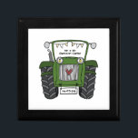 Boîte À Souvenirs Cadeau personnalisé Mariage campagnard tracteur ve<br><div class="desc">Un cadeau mariage de ferme tracteur qui peut être personnalisé. Si vous souhaitez modifier la taille ou la police,  cliquez sur le bouton Modifier pour customiser plus loin. Le faisceau du tracteur est dans une crème subtile et blanche.</div>