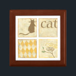 Boîte À Souvenirs Chat Brown et oiseau jaune par Chariklia Zarris<br><div class="desc">Un chat brun et un oiseau jaune sont les sujets de cette pièce de Chariklia Zarris. Le chat observe-t-il l'oiseau ? Ou l'oiseau garde-t-il un oeil sur le chat ? Achetez une copie de cette impression et décidez par vous-même !</div>