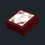 Boîte À Souvenirs Citation Fleur Mistletoe Manor Personnalisée<br><div class="desc">Mistletoe Manor Aquarelle Roses d'hiver luxuriants avec florale peinte à la main, Feuilles de baies Holly, feuillage de pin et aquarelle Peinture de pinceau a des traits. Marsala coloré, rouge merlot de vin, bordeaux, crème d'ivoire et vert. Avec Tourbillonnant Chic Typographie Brosse Polices Script et Elégant Rose Parties scintillant Or...</div>