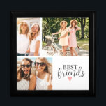 Boîte À Souvenirs Cute Best Friends Bestie Script Photo Collage<br><div class="desc">Une boîte de conservation photo pour les meilleurs amis avec la chambre pour 3 photos. Personnalisez-le avec des photos de vos amis et rangez vos souvenirs de vos moments de plaisir ensemble. Conçu pour vous par Blackberry Boulevard.</div>