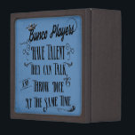 Boîte À Souvenirs De Première Qualité Les joueurs de Bunco ont le talent avec la<br><div class="desc">Les joueurs de Bunco ont le talent qu'ils peuvent parler et jeter la citation originale de matrices en même temps par Artinspired. Dire drôle de bunco. Typographie vintage de style de caractéristiques de conception et une couronne pour la reine de Bunco. Une certaine caractéristique de conception un vieil arrière -...</div>