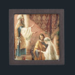 Boîte À Souvenirs De Première Qualité Marié de jeune mariée de Mary Joseph épousant le<br><div class="desc">C'est une belle image du prêtre bénissant le mariage de fiançailles de St Joseph et Vierge Marie béni.</div>