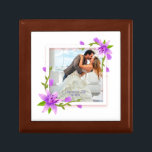 Boîte À Souvenirs Élégant ajoutez votre propre photo épousant la<br><div class="desc">Pour davantage de personnalisation, cliquez sur svp le bouton de "personnaliser" et utilisez notre outil de conception pour modifier ce modèle. Si les options sont disponibles, vous pouvez changer le texte et l'image en cliquant sur simplement sur "éditent/enlèvent le texte ou l'image ici" et ajoutent vos propres. Conçu par Freepik....</div>