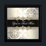 Boîte À Souvenirs Élégant Bijou noir Damas Keepsaké boîte cadeau<br><div class="desc">Boîte cadeau en damas noir. Boîtes cadeaux en or noir. Élégantes boîtes cadeaux noires. Boîtes cadeau en or damassé noir. Boîte à bijoux en or noir. Ajoutez vos détails à l'avant en cliquant simplement sur le bouton "Customisez-le !" pour commencer à ajouter les détails de votre événement, le style de...</div>
