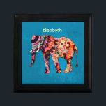 Boîte À Souvenirs Eléphant multicolore coloré sur Arrière - plan ble<br><div class="desc">Illustration d'éléphant à motif abstrait coloré posée sur un arrière - plan gris bleu. L'éléphant a des couleurs violet orange et bleu avec des cercles,  des lignes ondulées et d'autres formes qui composent ce design psychédélique aux saveurs orientales.</div>
