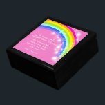 Boîte À Souvenirs En mémoire arc-en-ciel bébé fille rose boîte de ga<br><div class="desc">Boîte de souvenirs sentimentaux pour une petite fille spéciale prise trop tôt par fausse couche, mort-née, mort-née ou encore perte de bébé. Personnalisez avec votre propre nom et date de naissance. Sweet poem lit Notre doux petit bébé Angela de naissance céleste, vous étiez juste trop beau pour être sur terre....</div>
