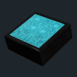 Boîte À Souvenirs Fleurs Retro Embossées en Cuir Turquoise<br><div class="desc">Fleur en cuir renard bleu turquoise. Pas de cuir réel ou d'imitation,  mais l'image de lui. L'aspect bossé est l'effet photoshop. Design est disponible sur d'autres produits et peut être demandé sur n'importe quel produit offert par Zazzle.</div>
