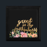 Boîte À Souvenirs Foi florale - La graisse est ta fidélité<br><div class="desc">Floral Faith II par Studio W. "Great is Thy Faithfulness" réalisé dans un magnifique script or cursif à côté des fleurs d'aquarelle.</div>