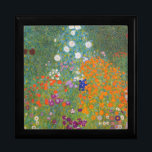 Boîte À Souvenirs Gustav Klimt Fleur Jardin Cottage Nature<br><div class="desc">Un beau tableau de jardin - c'est un tableau classique de Gustav Klimt,  appelé Cottage Garden,  ou Bauergarten,  1907,  qui est un gros plan d'un jardin fleuri,  un tableau floral coloré.</div>