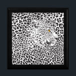 Boîte À Souvenirs Léopard noir et blanc Camouflé dans le Motif de po<br><div class="desc">Tête de léopard noir et blanc cool avec vue sur l'oeil et le profil brun,  camouflé dans ses propres spots. Disponible également en vue frontale</div>
