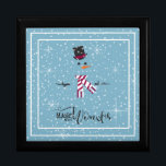 Boîte À Souvenirs Magic and Wonder Christmas Snowman Blue ID440<br><div class="desc">Belle boîte de conservation pour Noël avec un bonhomme de neige stylisé encadré en blanc sur un arrière - plan bleu cadet parsemé de flocons de neige et d'étoiles. La typographie élégante de 'Magic and Wonder' complète le design. Ajoutez votre nom pour personnaliser si vous le souhaitez. Recherchez ID440 pour...</div>