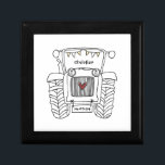 Boîte À Souvenirs Mariage campagnard Tracteur personnalisé Best Man<br><div class="desc">Un cadeau mariage de ferme tracteur qui peut être personnalisé. Si vous souhaitez modifier la taille ou la police,  cliquez sur le bouton Modifier pour customiser plus loin. Le faisceau du tracteur est dans une crème subtile et blanche.</div>