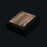 Boîte À Souvenirs Motif à effet dentelle en bois Rose unique<br><div class="desc">Ce design numériquement de haute qualité a été créé avec une belle dentelle rose-or faux contre un motif en faux bois. Customisez facilement vos initiales monographiques et la date de votre choix. Le cadeau parfait et l'idée de conservation pour toutes les occasions et les fêtes spéciales,  y compris Noël.</div>