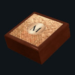 Boîte À Souvenirs Motif rose Gold Metallo avec Monogramme<br><div class="desc">Une élégante boîte cadeau pour tenir des soldes,  bijoux ou autres objets,  ce design dispose d'un motif en or métallique rose à l'apparence métallique avec médaillon et monogramme que vous pouvez personnaliser avec votre monogramme ou autre texte désiré. Pour modifier la police,  cliquez sur le bouton "customiser".</div>