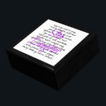 Boîte À Souvenirs Mots de la fille pas<br><div class="desc">Ce design de texte adorable,  avec tous les mots ou les synonymes pour décrire une fille étape,  est la façon parfaite d'express tout le sentiment d'amour que vous avez pour votre propre fille étape.</div>